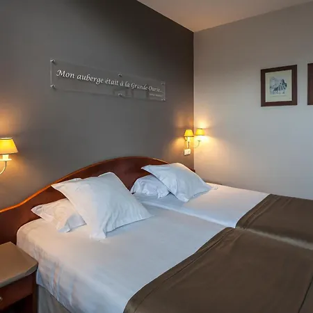 Western Hermitage Hotel 4*