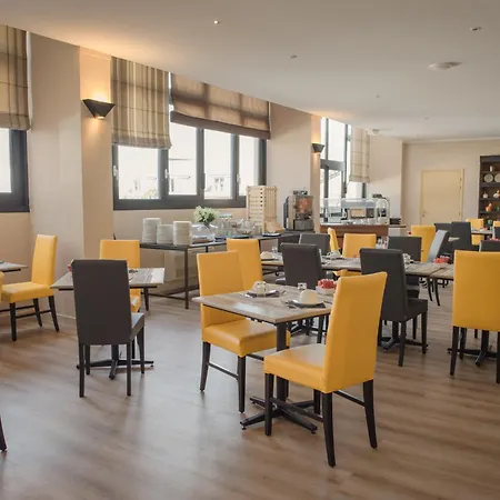 Western Hermitage Hotel 4*