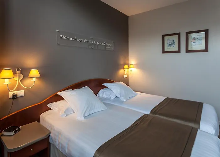 Western Hermitage Hotel 4*