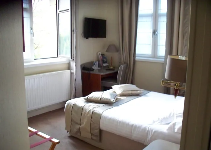 Western Hermitage 4*